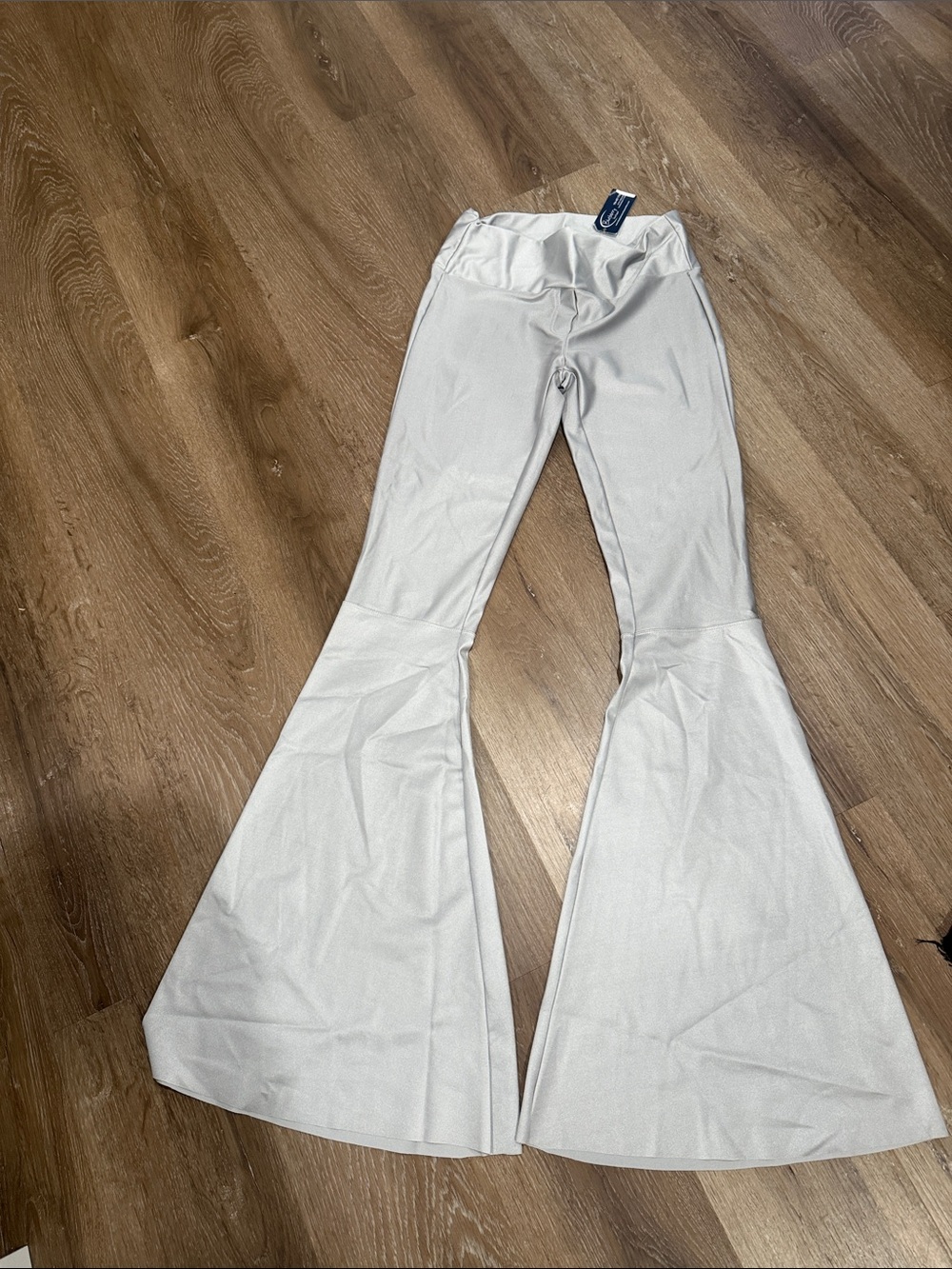 Women's White Flared Yoga Jeans - Unbranded